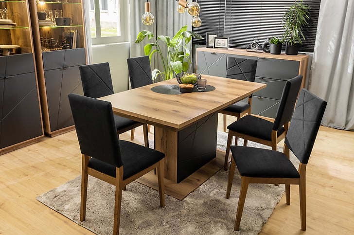 Forn Extendable table